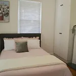 Belle Vue Cottage - East Toowoomba