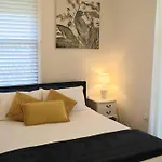 Belle Vue Cottage - East Toowoomba