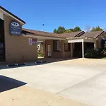 Jacaranda Place Motor Inn