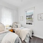 Jacaranda Cottage - Family & Pet Friendly