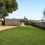Jacaranda Cottage - Family & Pet Friendly