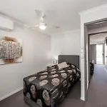 Athena Motel Apartments