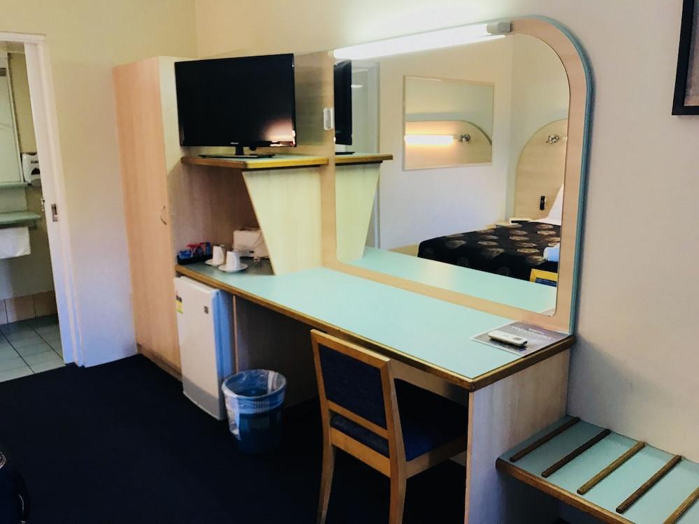 The Shamrock 3*