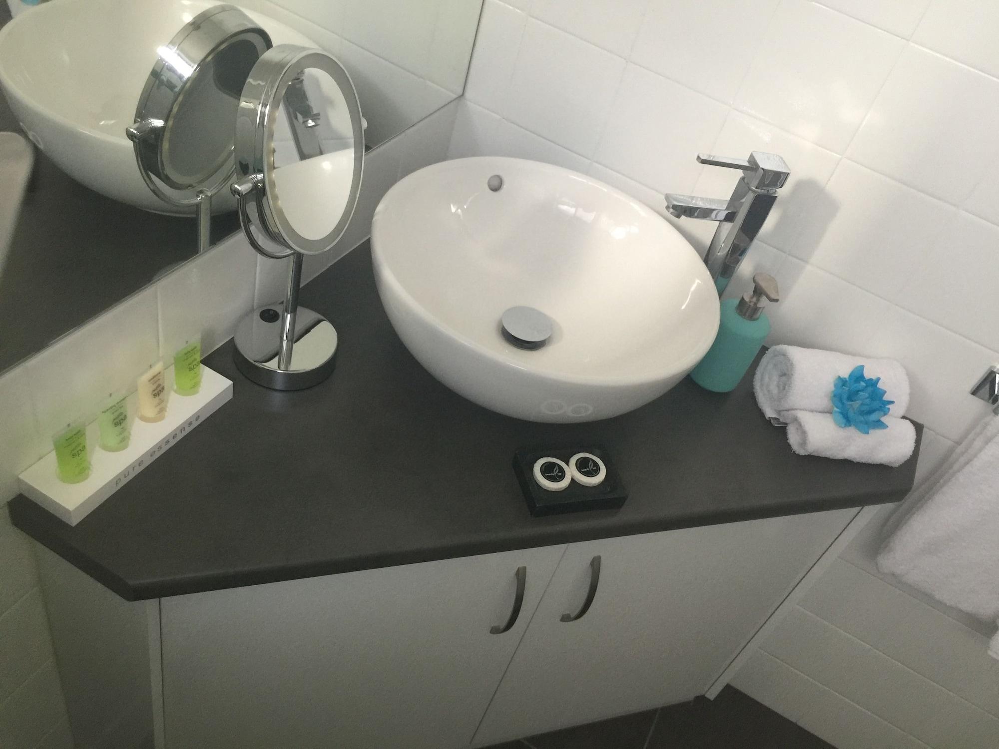 Blue Violet Motor 3* Toowoomba