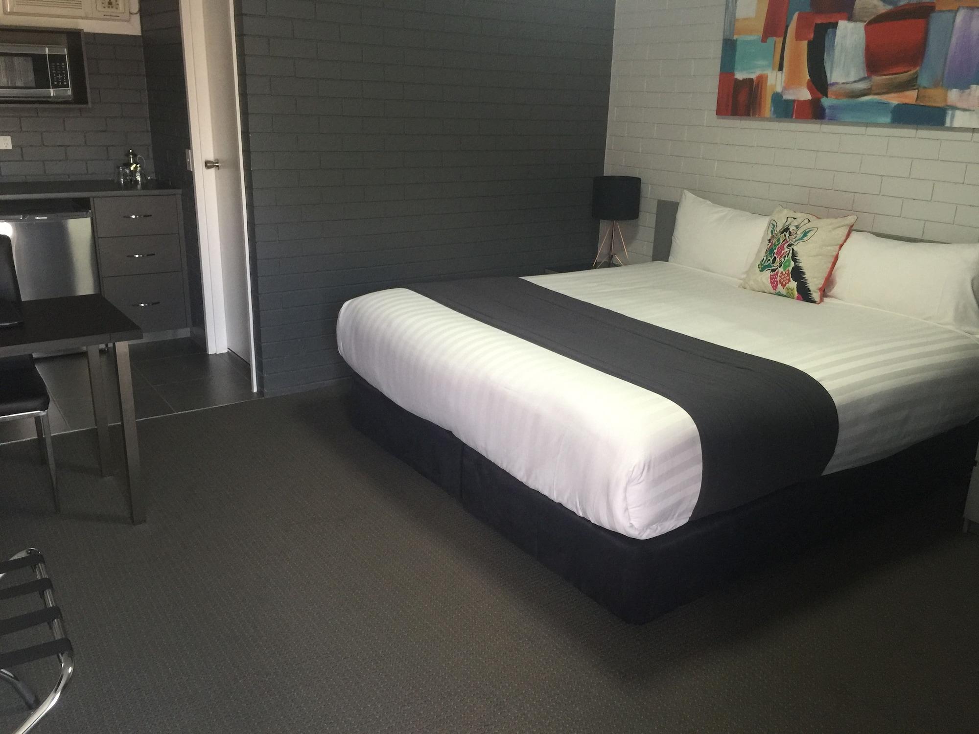 Blue Violet Motor Toowoomba