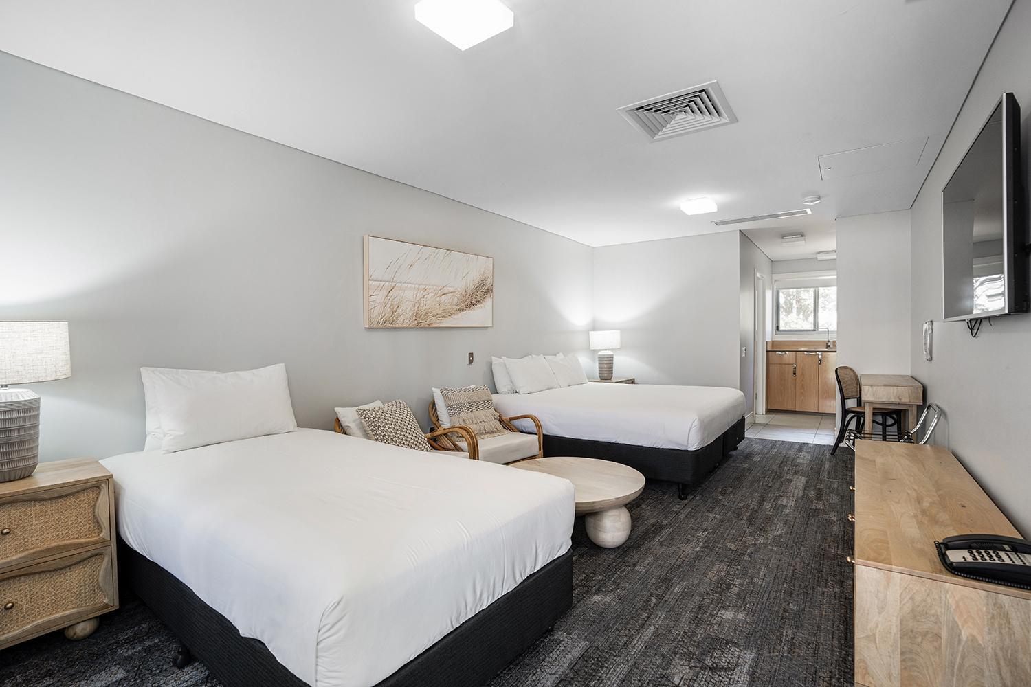 Golf Club Motel 4*
