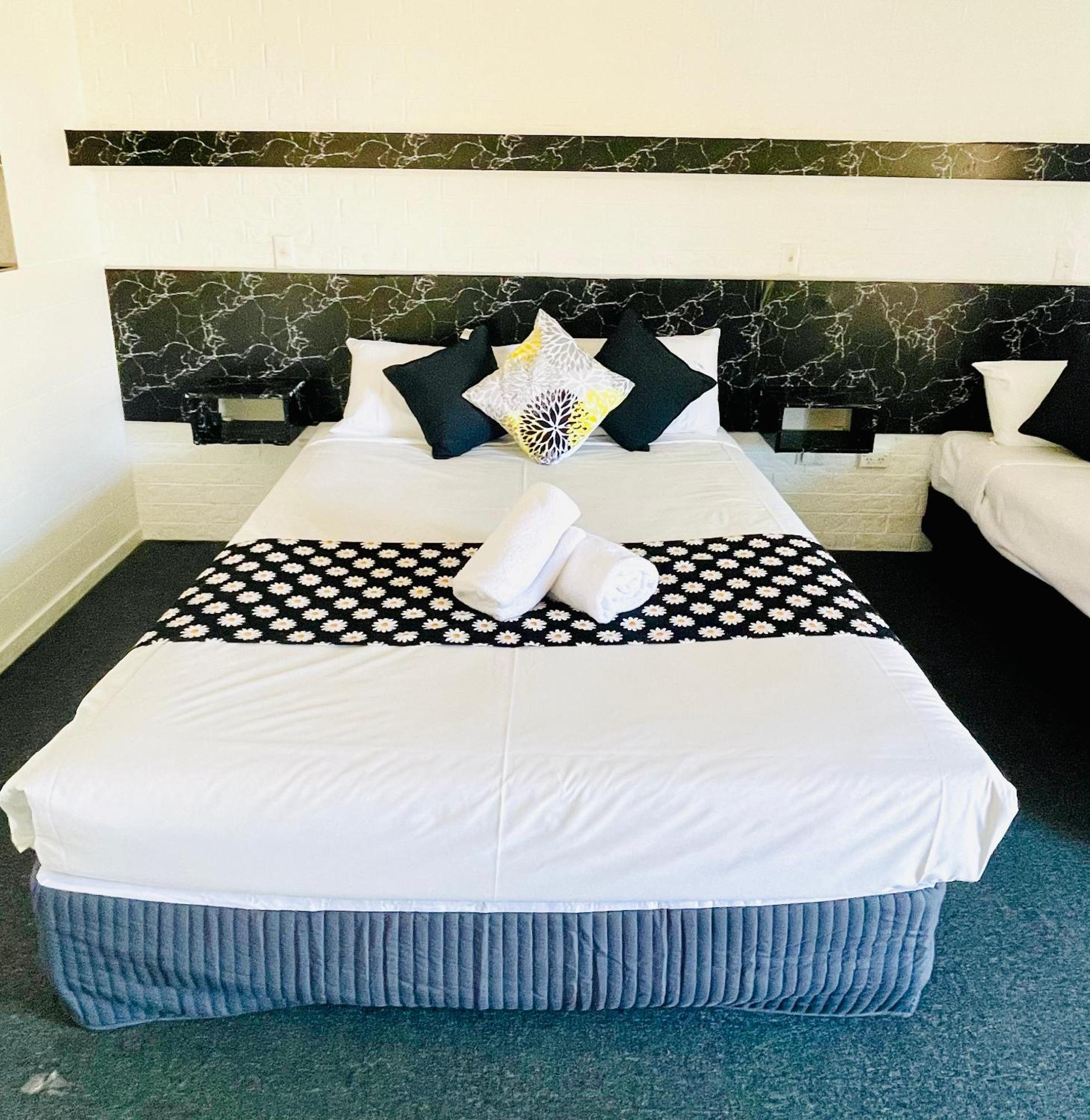 Jacaranda Place Motor Toowoomba