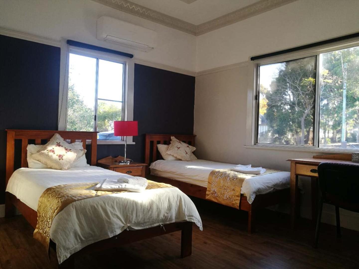 Pure Land Guest House 3*