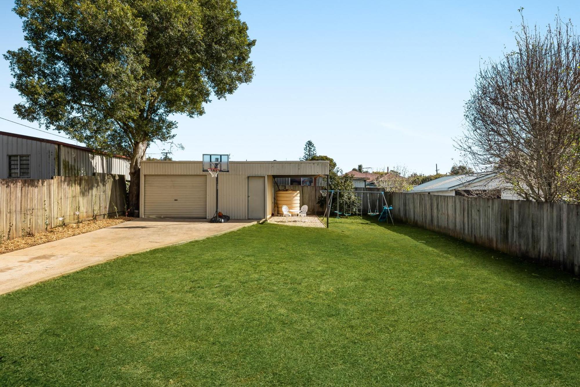 Jacaranda - Family & Pet Friendly Holiday home *