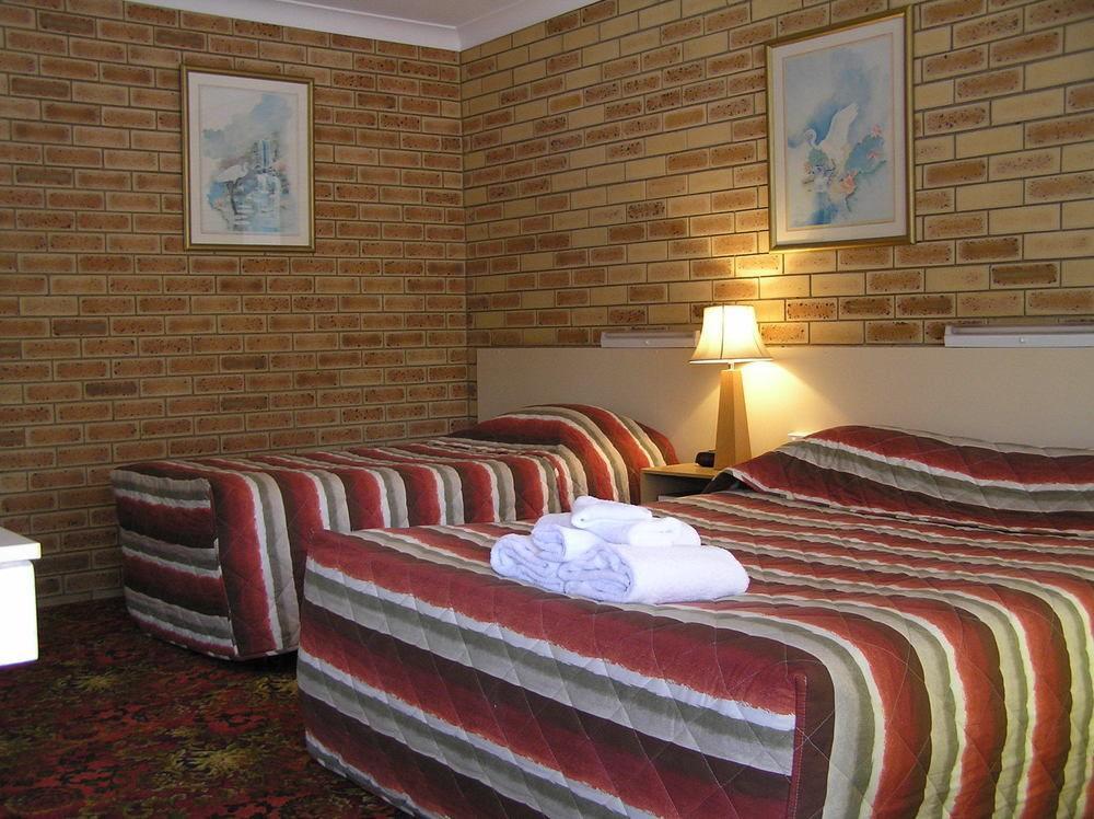 Blue Violet Motor 3* Toowoomba