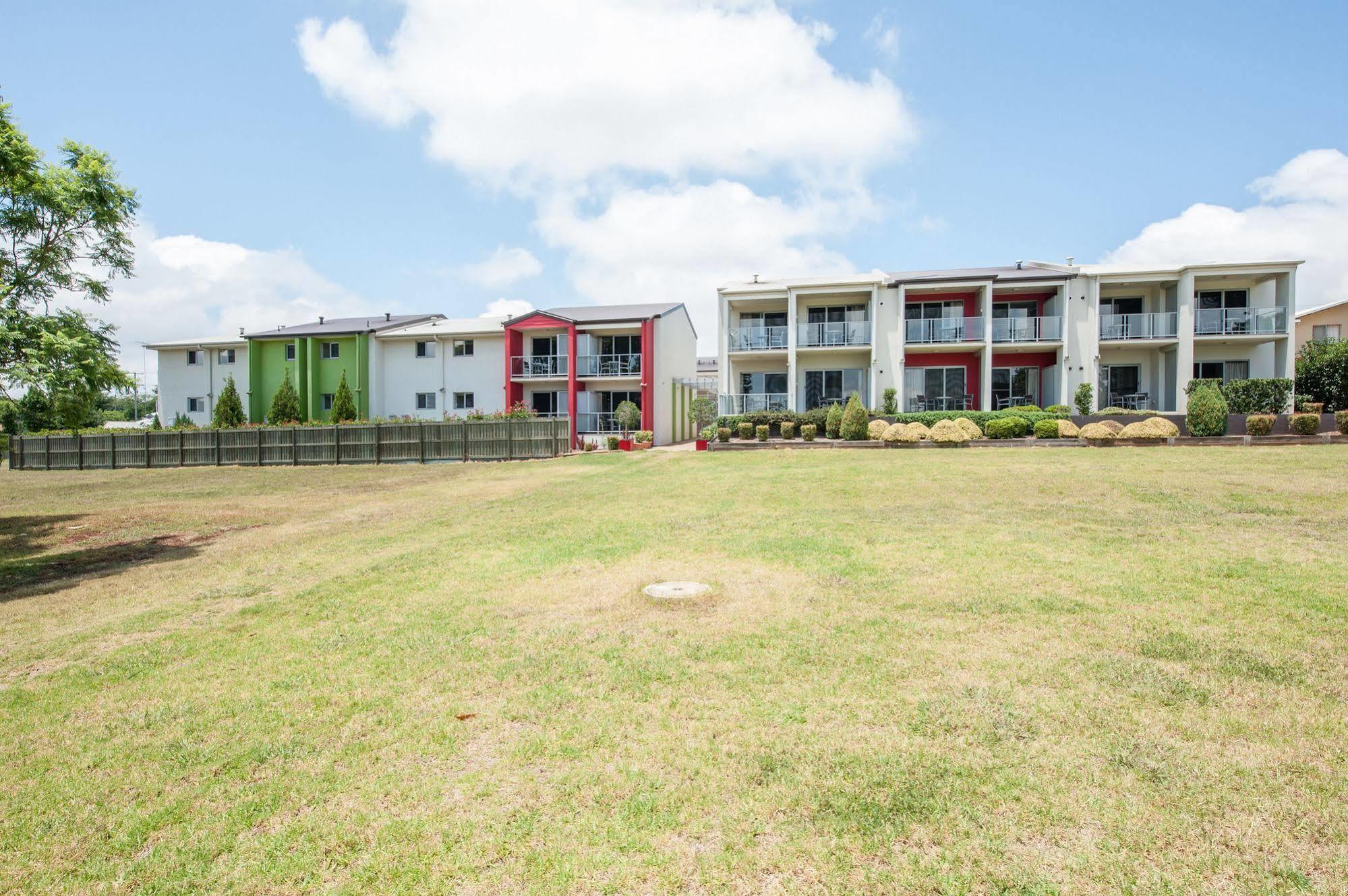 Golf Club Motel 4*
