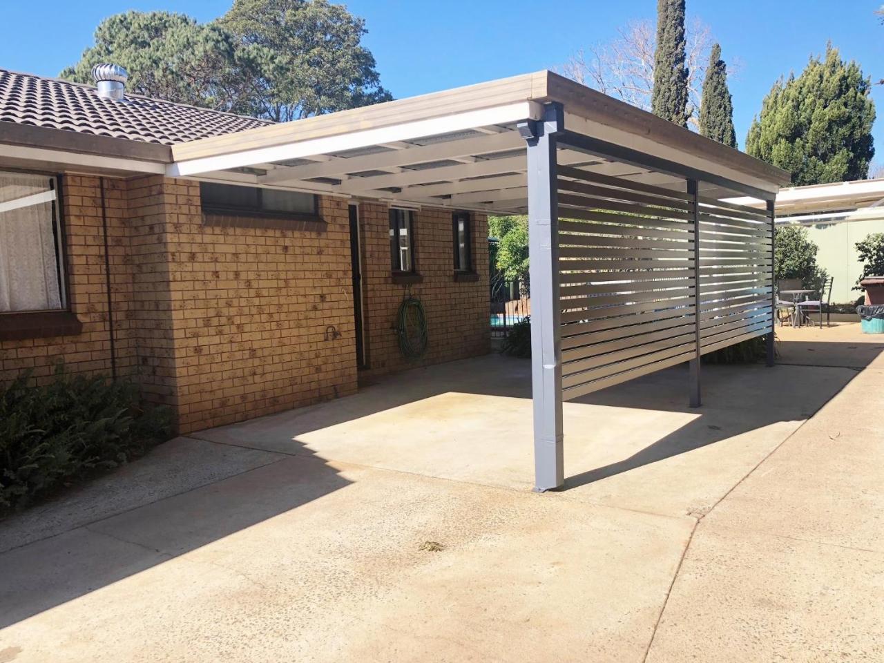Jacaranda Place Motor Motel 3*