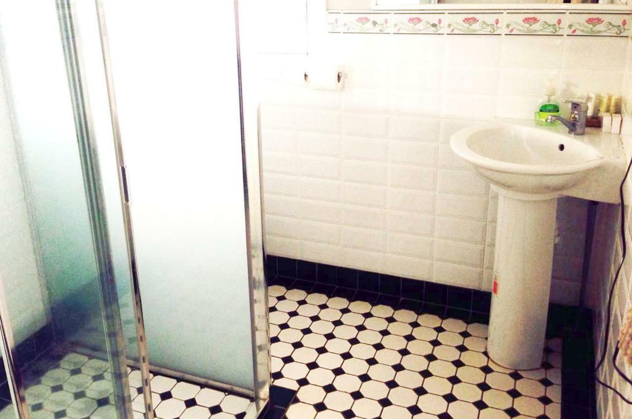 Pure Land Guest House 3*