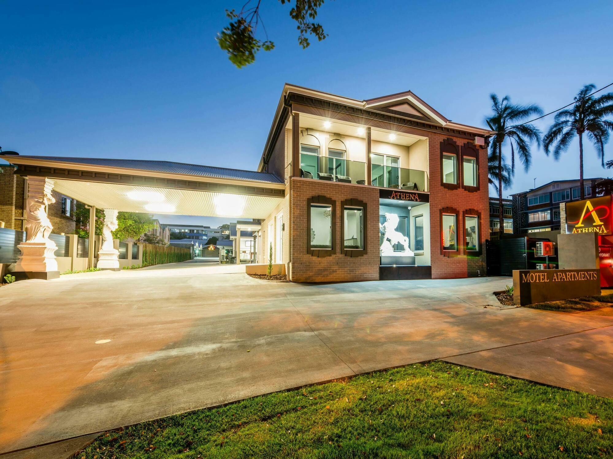 Athena Motel 4*