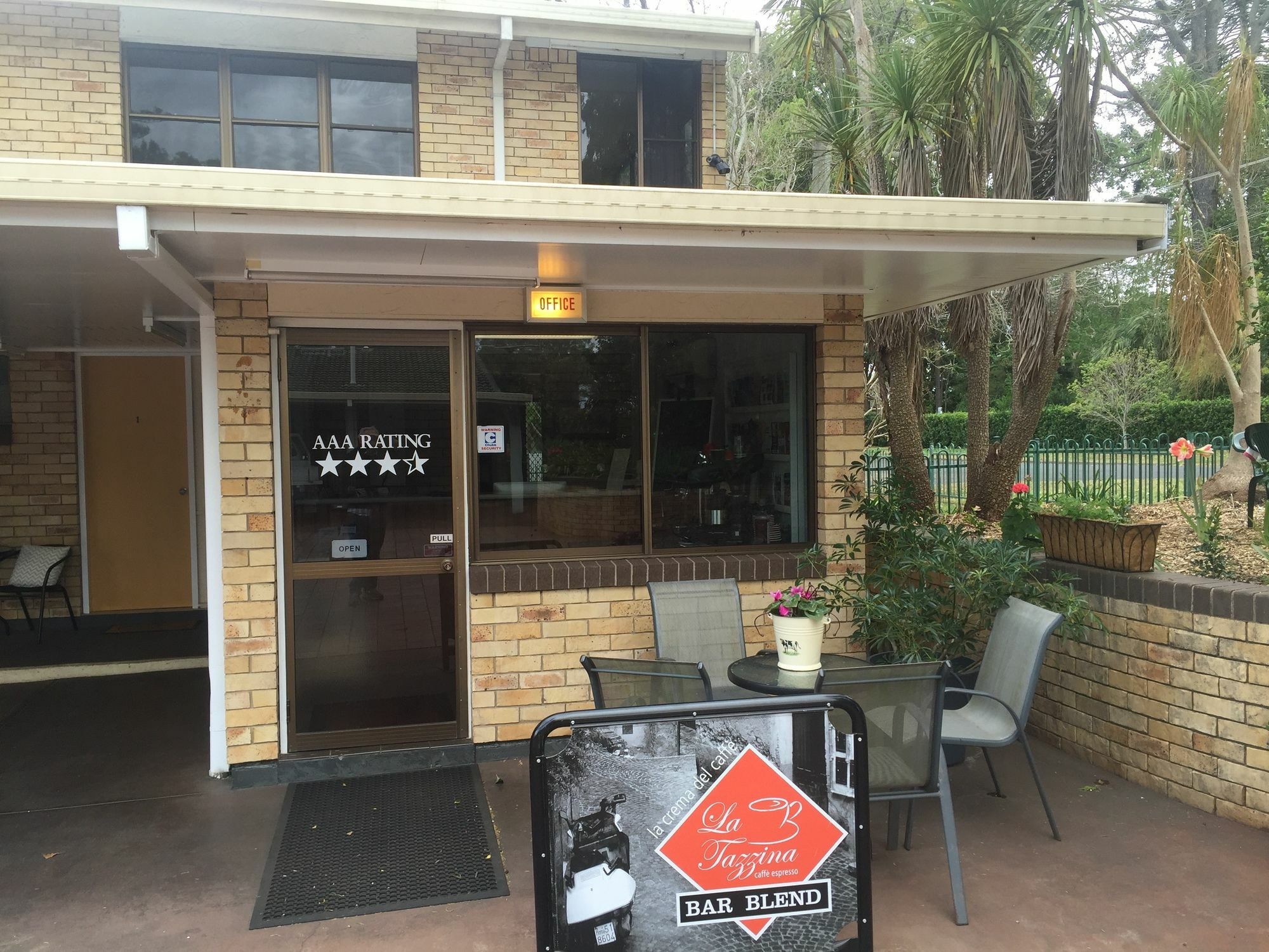 Glenworth Motel 3*