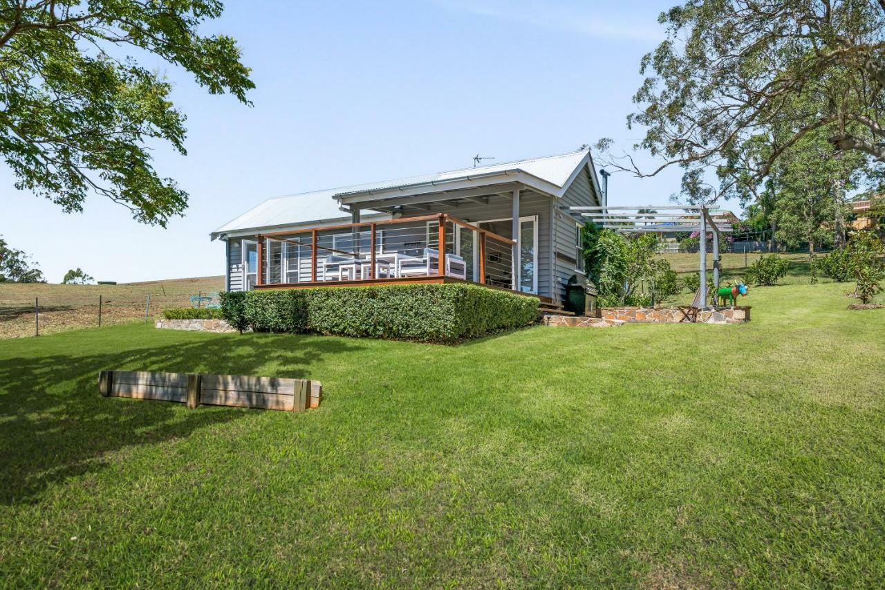 Holiday home Hollow Tree Farm *