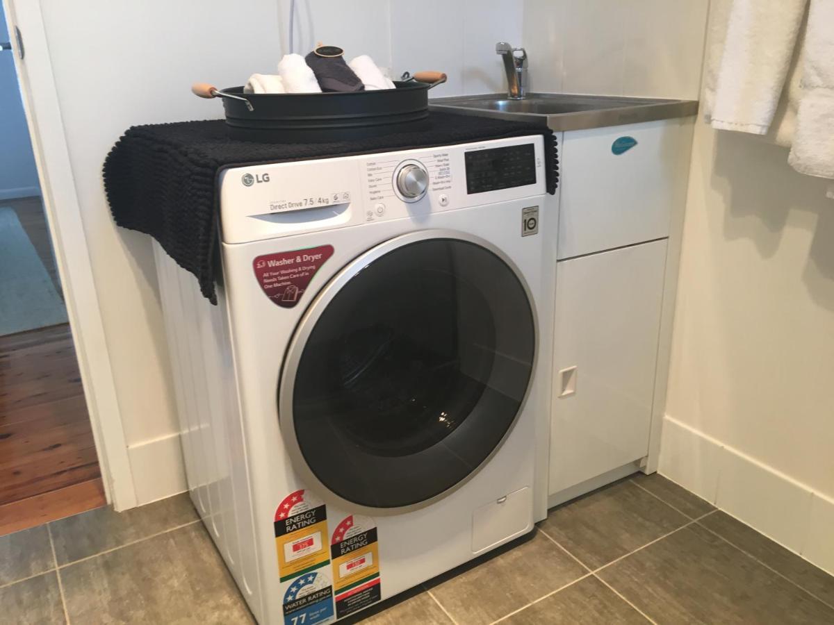 Apartment The Neo Stylish Central With Aircon Courtyard And Netflix Toowoomba