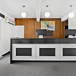 Park Motor Inn