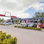 Tourist Road - Studio Unit - East Toowoomba