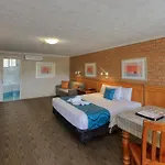 James Street Motor Inn