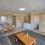 James Street Motor Inn
