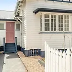 Cherry Tree Cottage! Cbd Magic!
