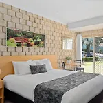 Great Divide Motor Inn