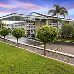 Park Motor Inn