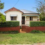 Cottage On Kent