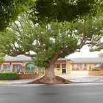 Garden City Motor Inn