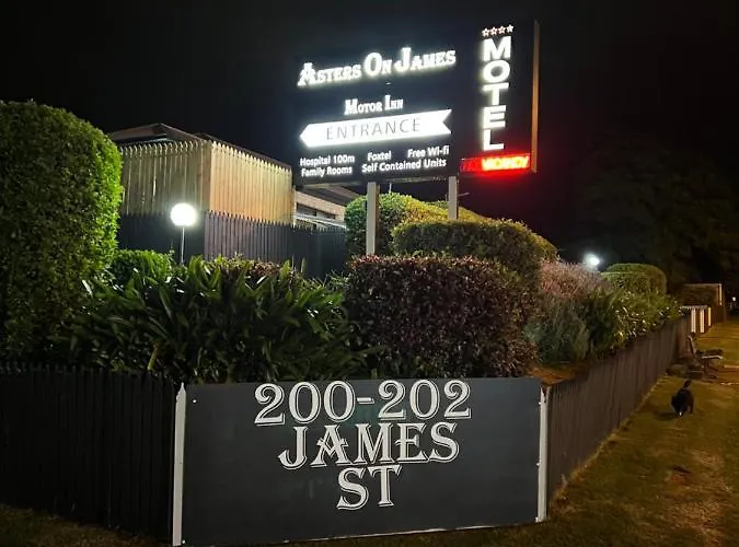 Asters On James Motor Inn