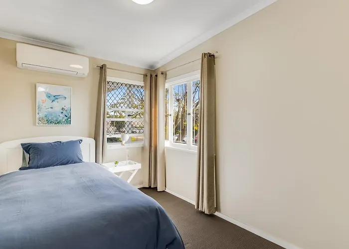 Light & Bright! 3 Bedroom Cottage, East Toowoomba!