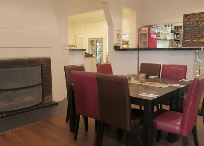 National Hotel Toowoomba