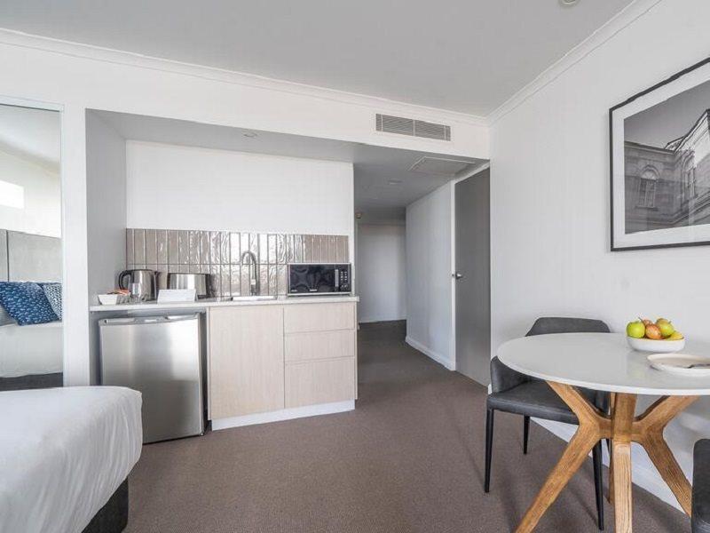 Oaks Hotel 4*
