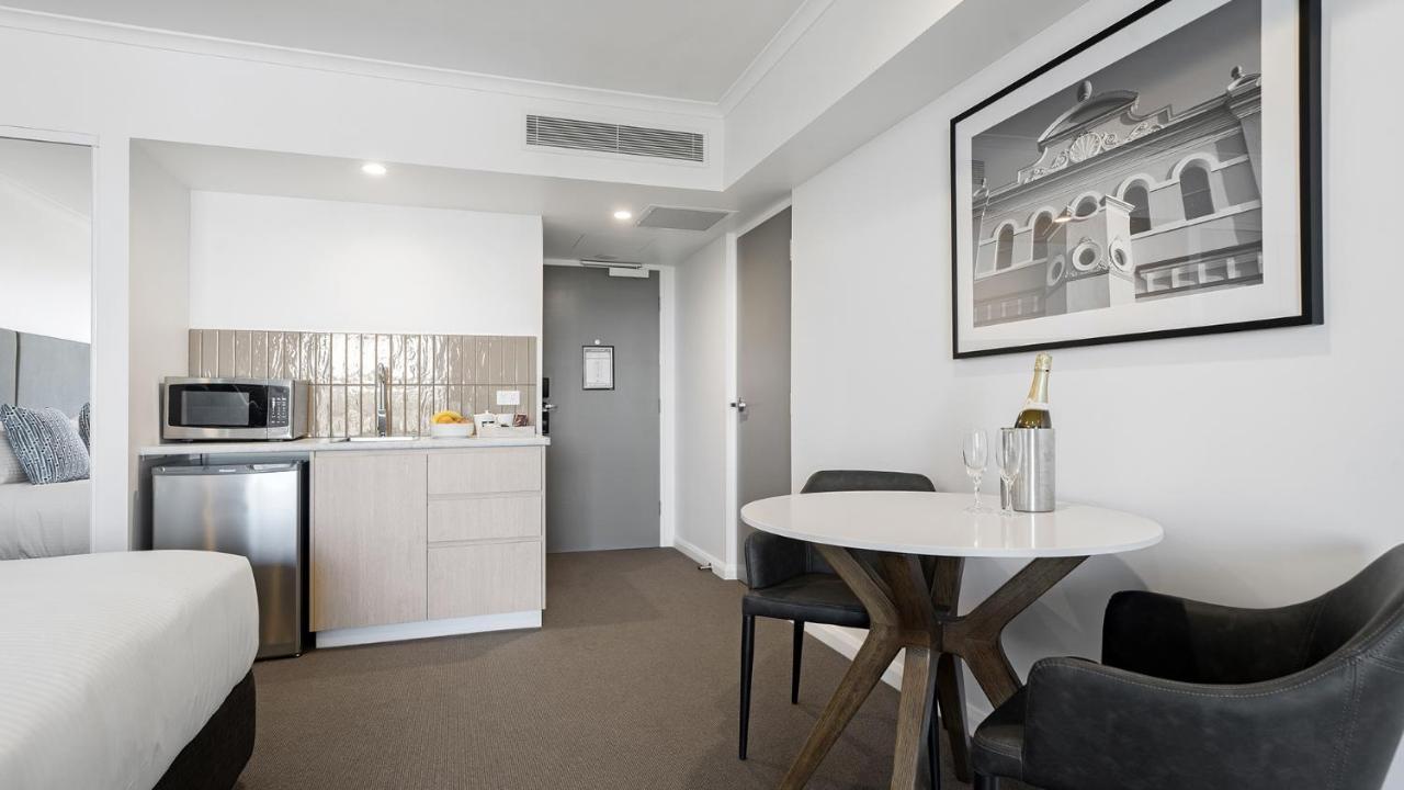 Oaks Hotel