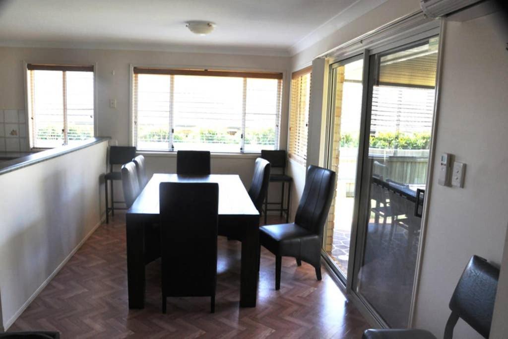 Ridgehouse Holiday home