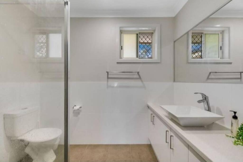 Tourist Road - Unit - East Apartment