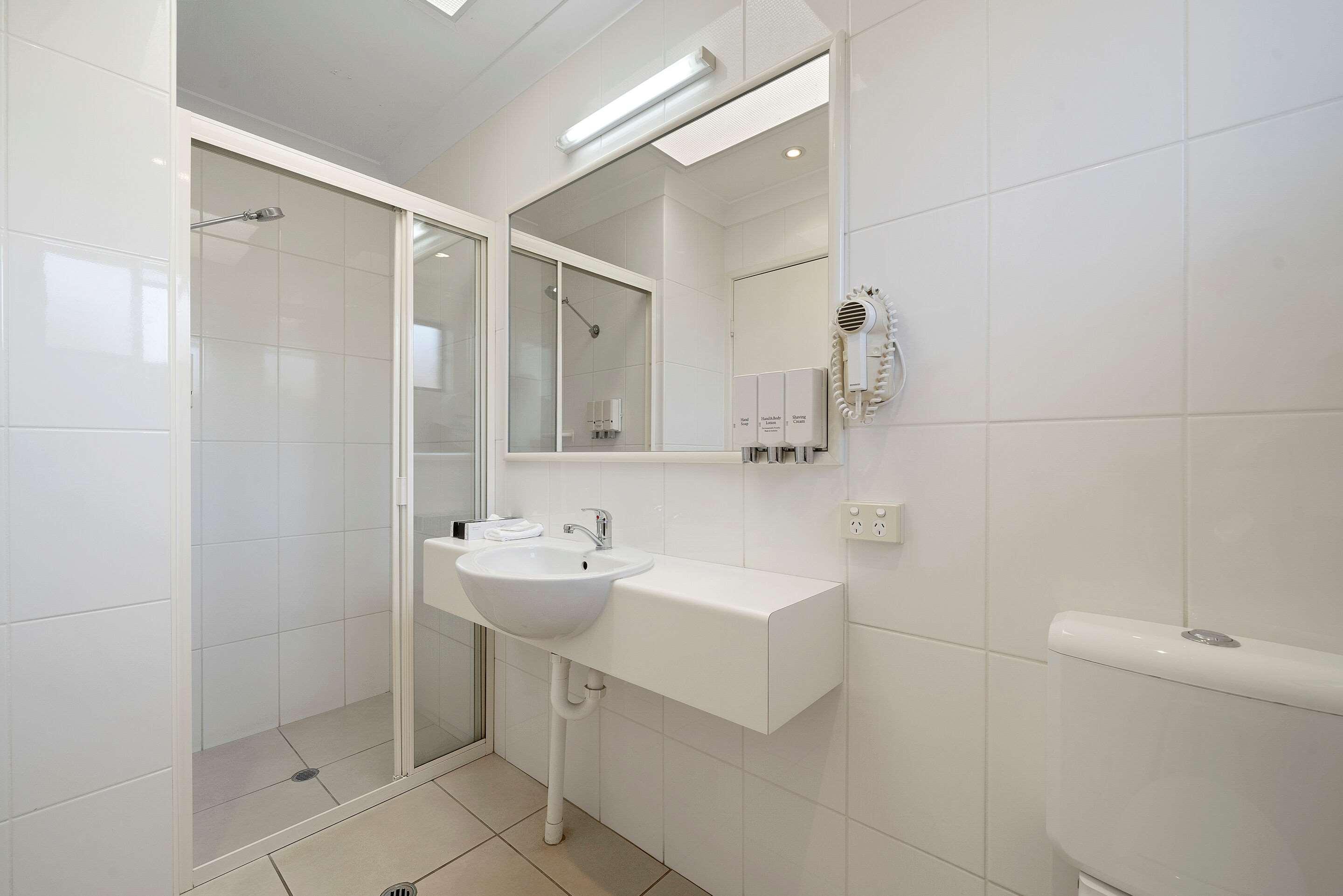 Comfort Glenfield Hotel 4*