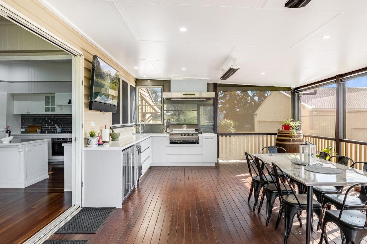 Elegant, Stunning & Central! East Side Gem! Holiday home Toowoomba