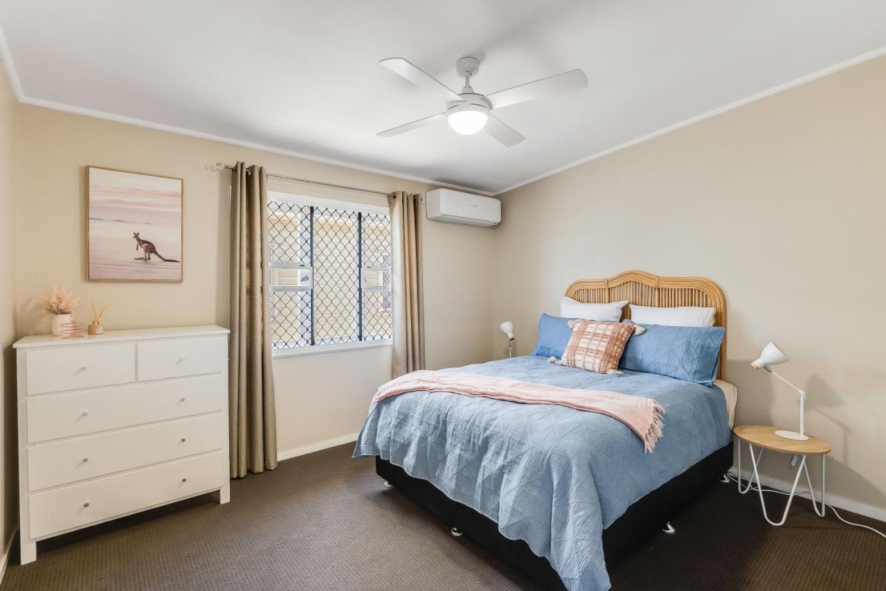 Light & Bright! 3 Bedroom Cottage, East Toowoomba! Holiday home Toowoomba