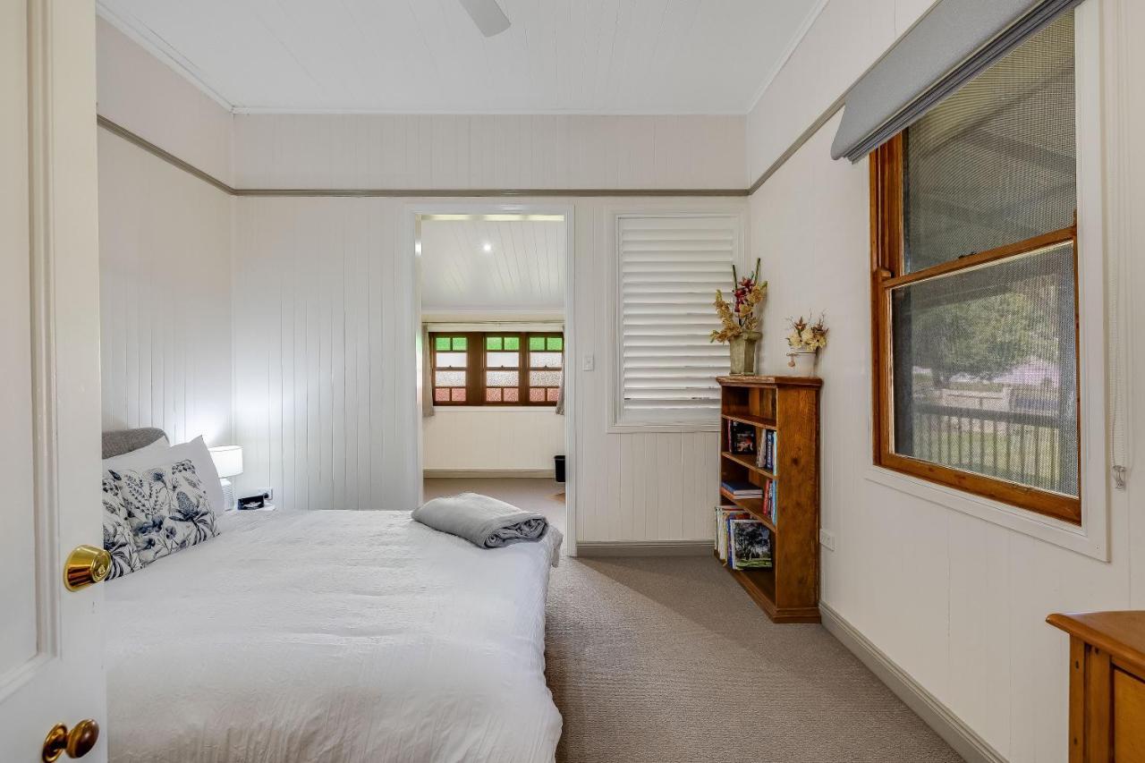 Elegant, Stunning & Central! East Side Gem! * Toowoomba