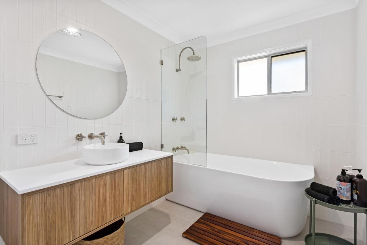 Maple - Perfect Eastside Location *