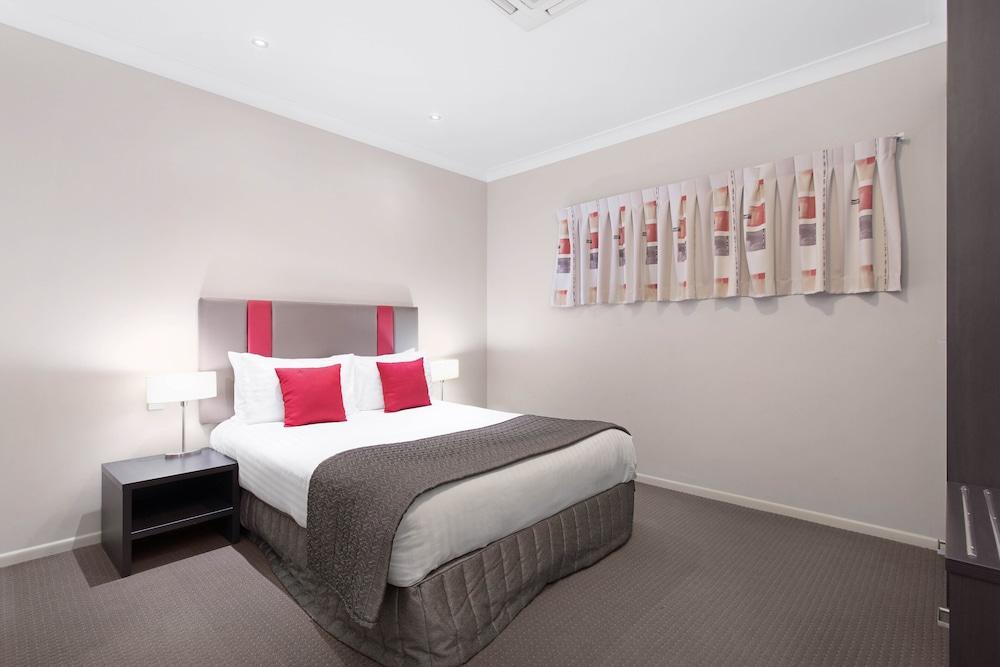 Platinum International Hotel 4*