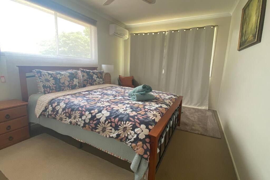 Spacious 4-bedroom House In A Shared Holiday home *