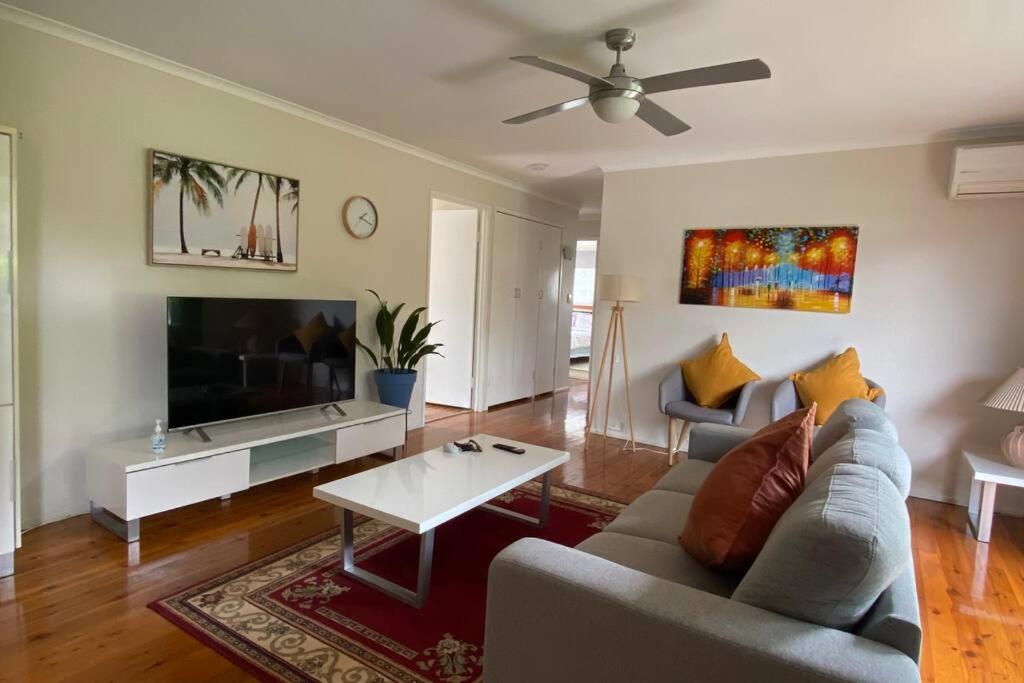 Holiday home Spacious 4-bedroom House In A Shared Toowoomba