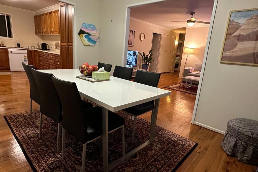 Spacious 4-bedroom House In A Shared Holiday home *