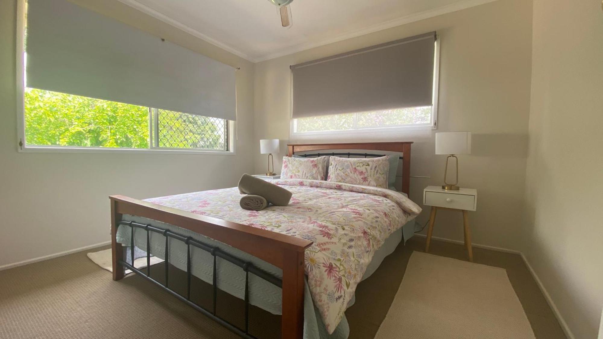 Holiday home Spacious 4-bedroom House In A Shared Toowoomba