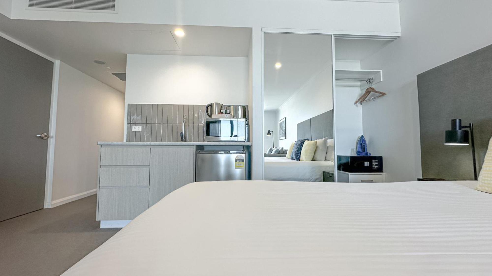 Oaks Hotel 4*