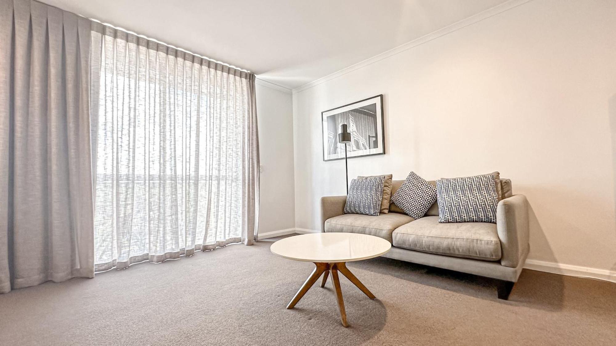 Oaks Hotel 4*