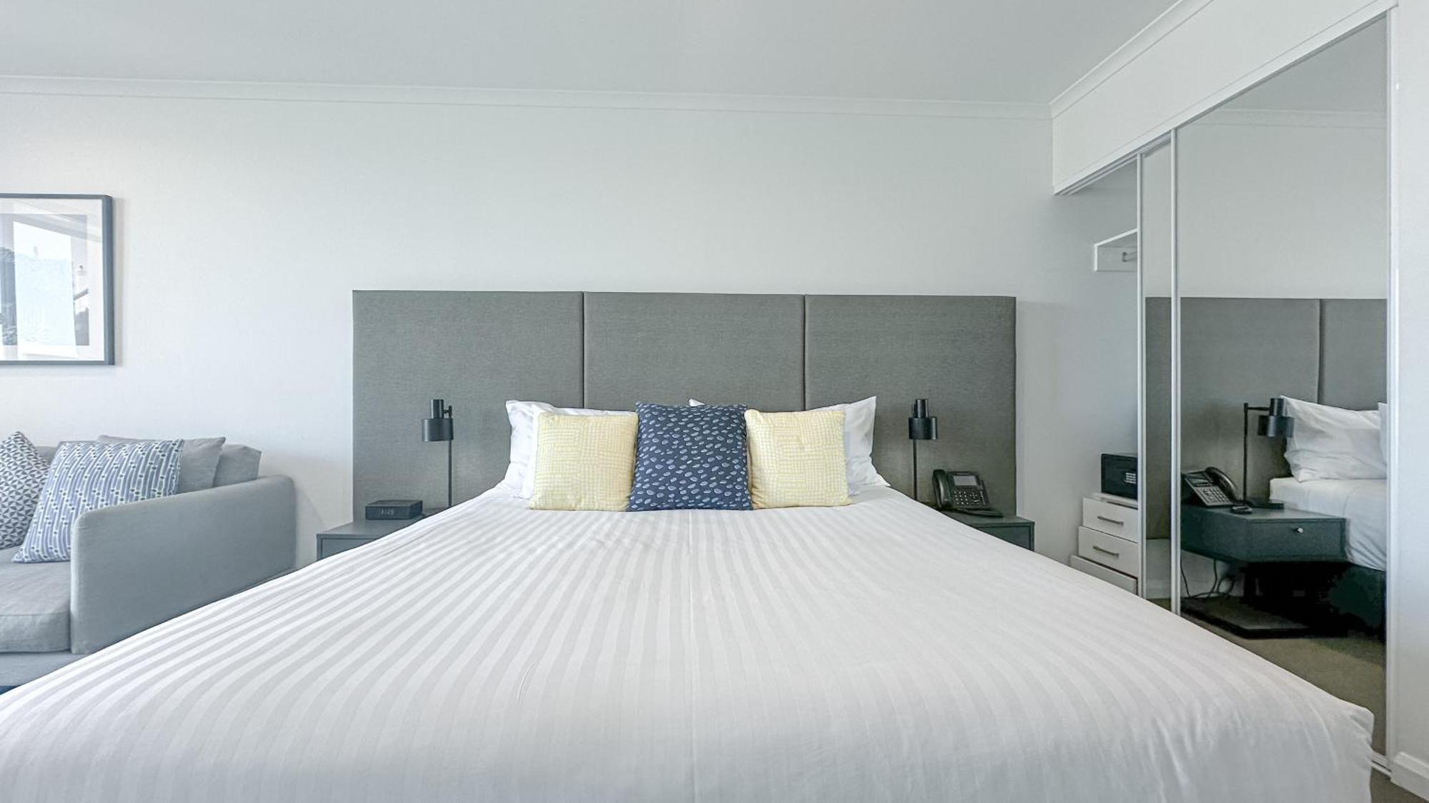 Hotel Oaks 4*